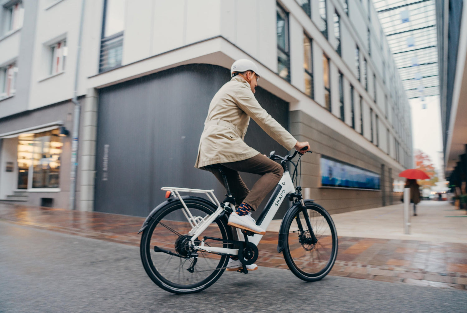 Blogbeitrag von SMAFO über die Vorteile des E-Bike-Fahrens in 2022. 